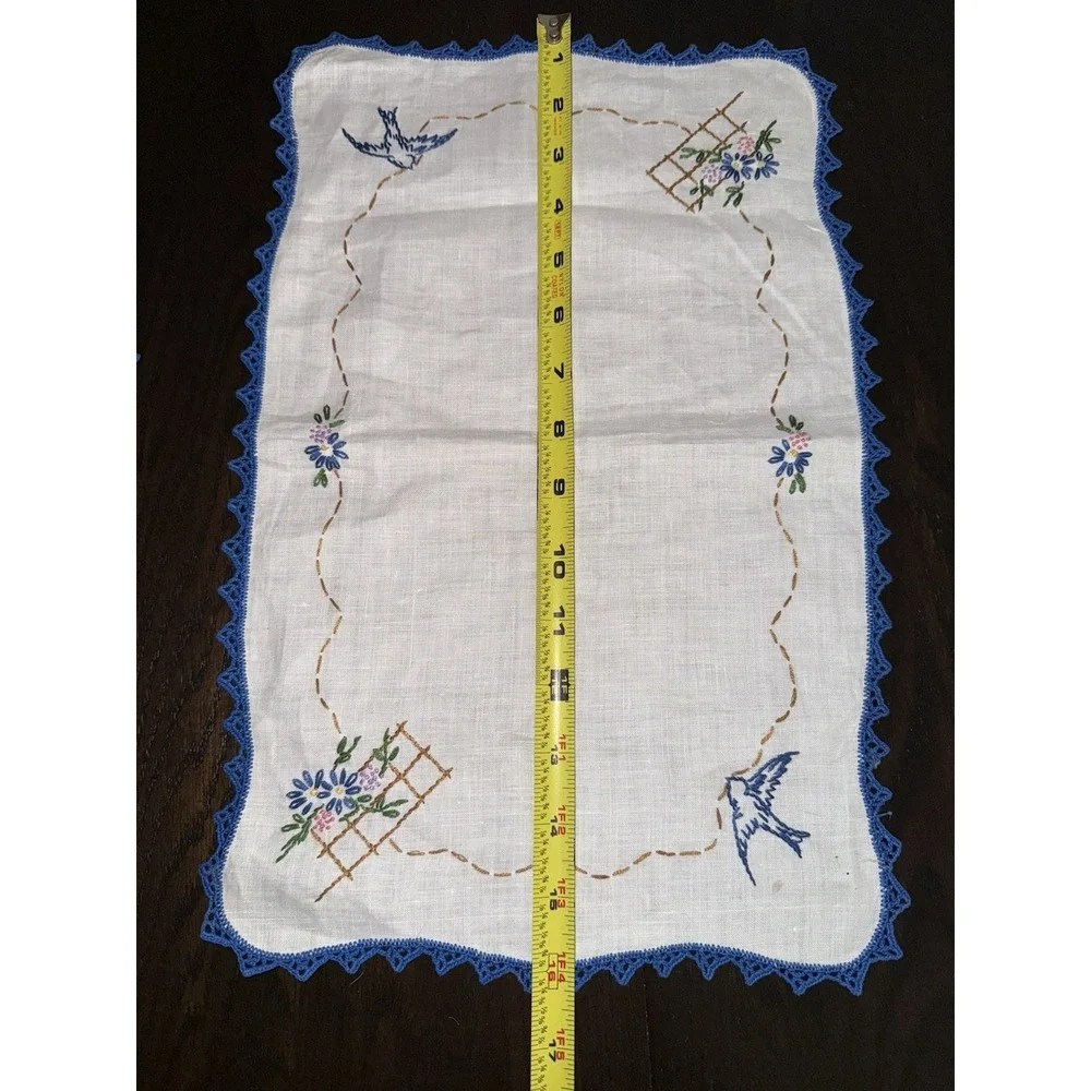 Vintage Embroidered Linen Doily 3 Pc w/ Crochet Trim Floral Dresser Scarf Runner